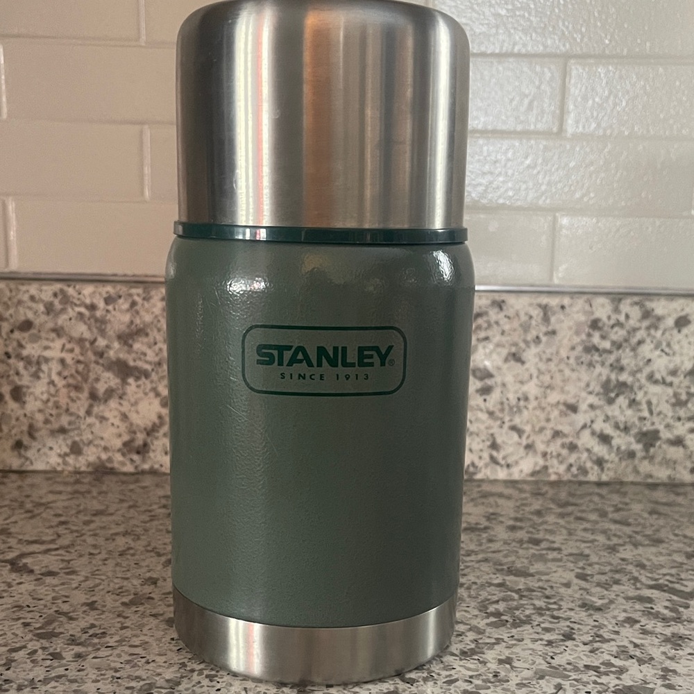 Stanley Adventure Series Stainless Steel Thermos 20-00790 A18 24 oz